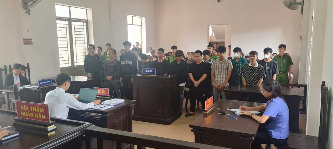 Đạ Tẻh: 210 tháng tù giam cho 7 đối tượng gây rối trật tự công cộng