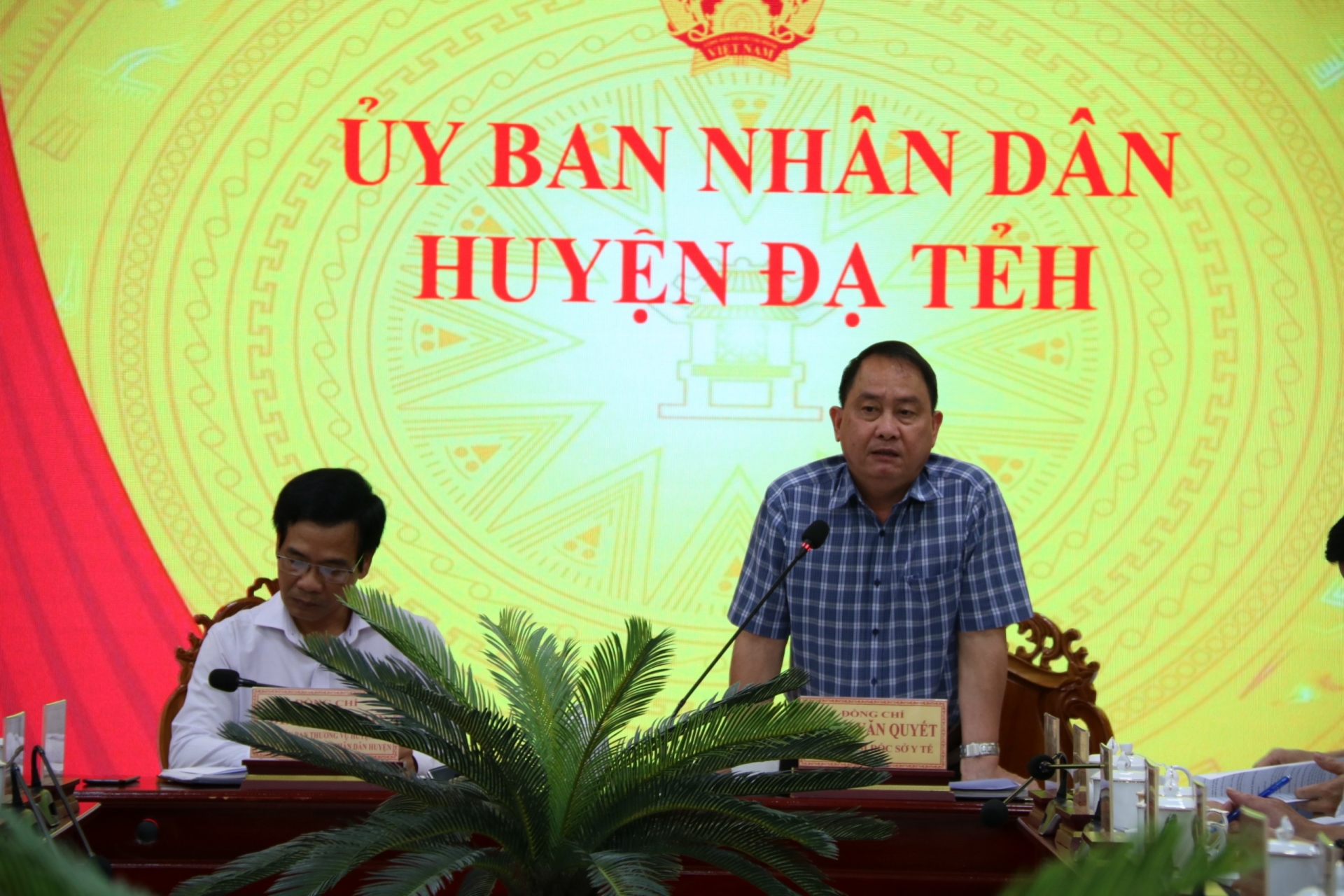 Đạ Tẻh: Tăng cường kiểm tra, giám sát phòng chống dịch bệnh đau mắt đỏ