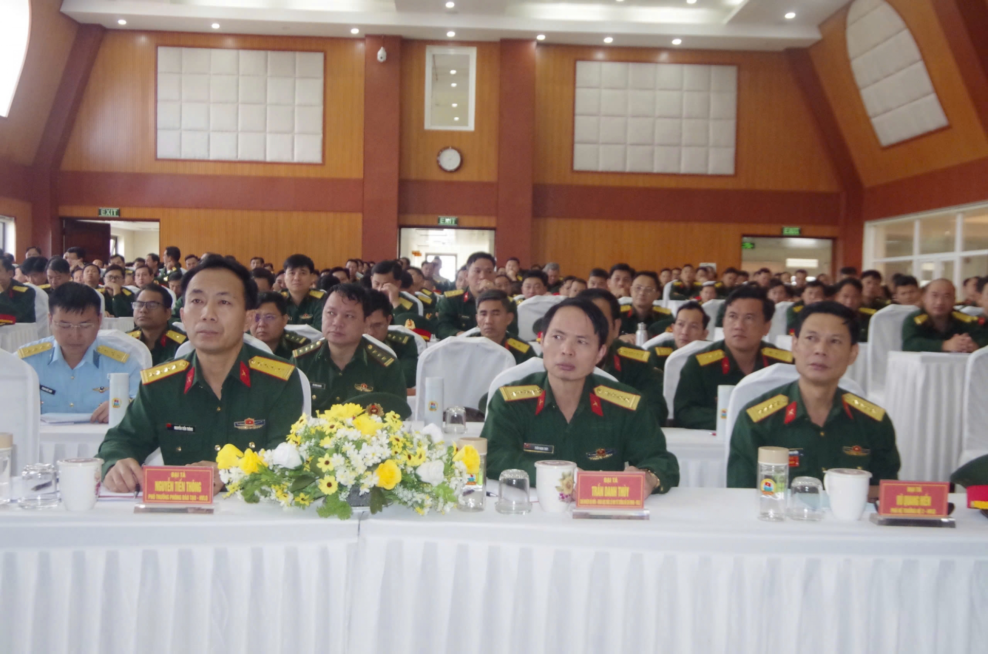 260 cán bộ, học viên Học viện Lục quân nghiên cứu thực tế tại Bộ CHQS tỉnh Lâm Đồng