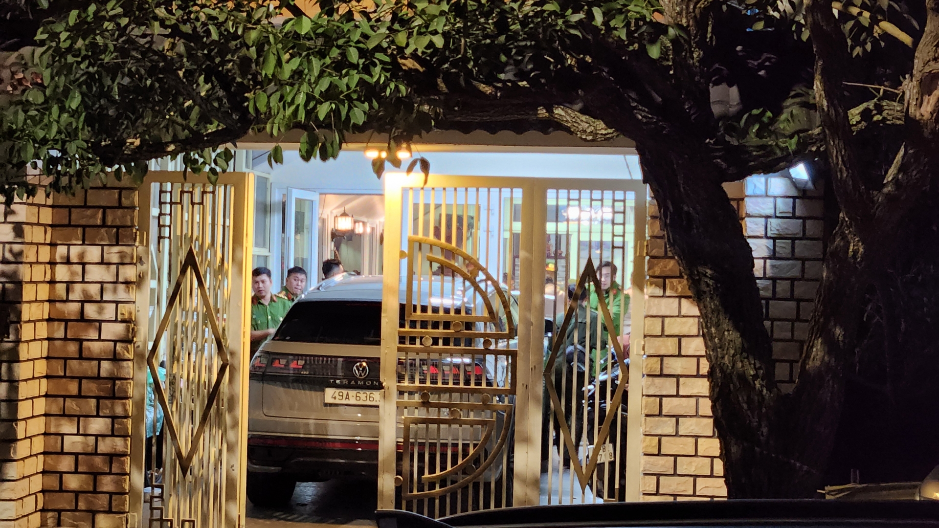 Bắt Chánh Văn phòng Sở Tài nguyên và Môi trường Lâm Đồng để điều tra hành vi lừa đảo chiếm đoạt tài sản