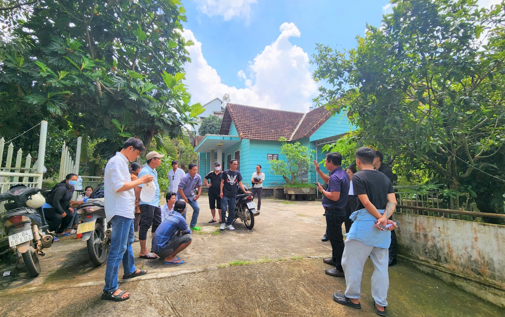 Đơn vị vận hành Nhà máy rác Bảo Lộc chưa trả lương dứt điểm cho công nhân theo cam kết