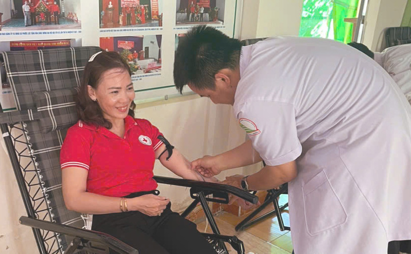 Đạ Huoai: 164 tình nguyện viên tham gia hiến máu