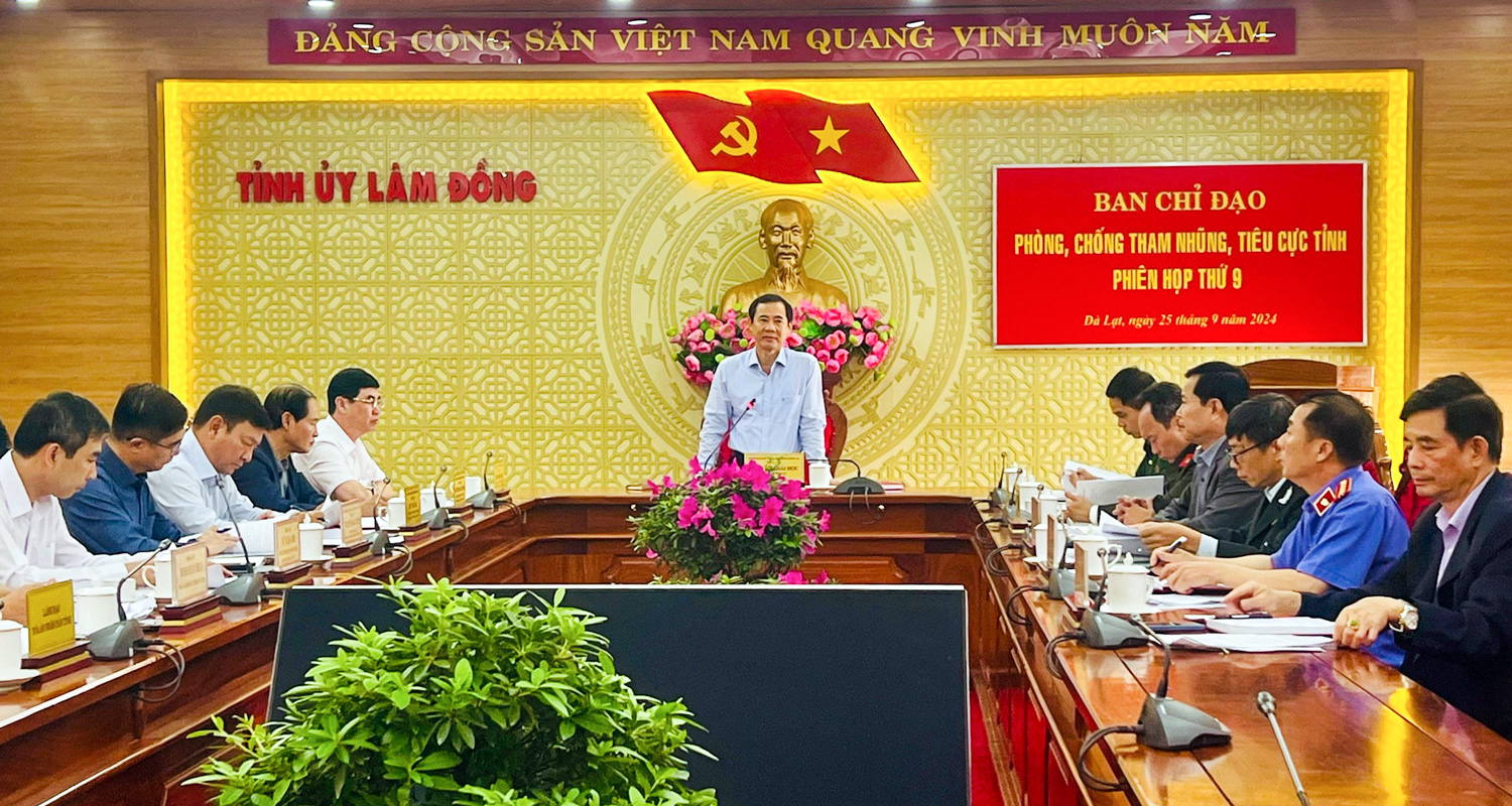 Chuyển trọng tâm từ phòng chống tham nhũng sang phòng chống tiêu cực