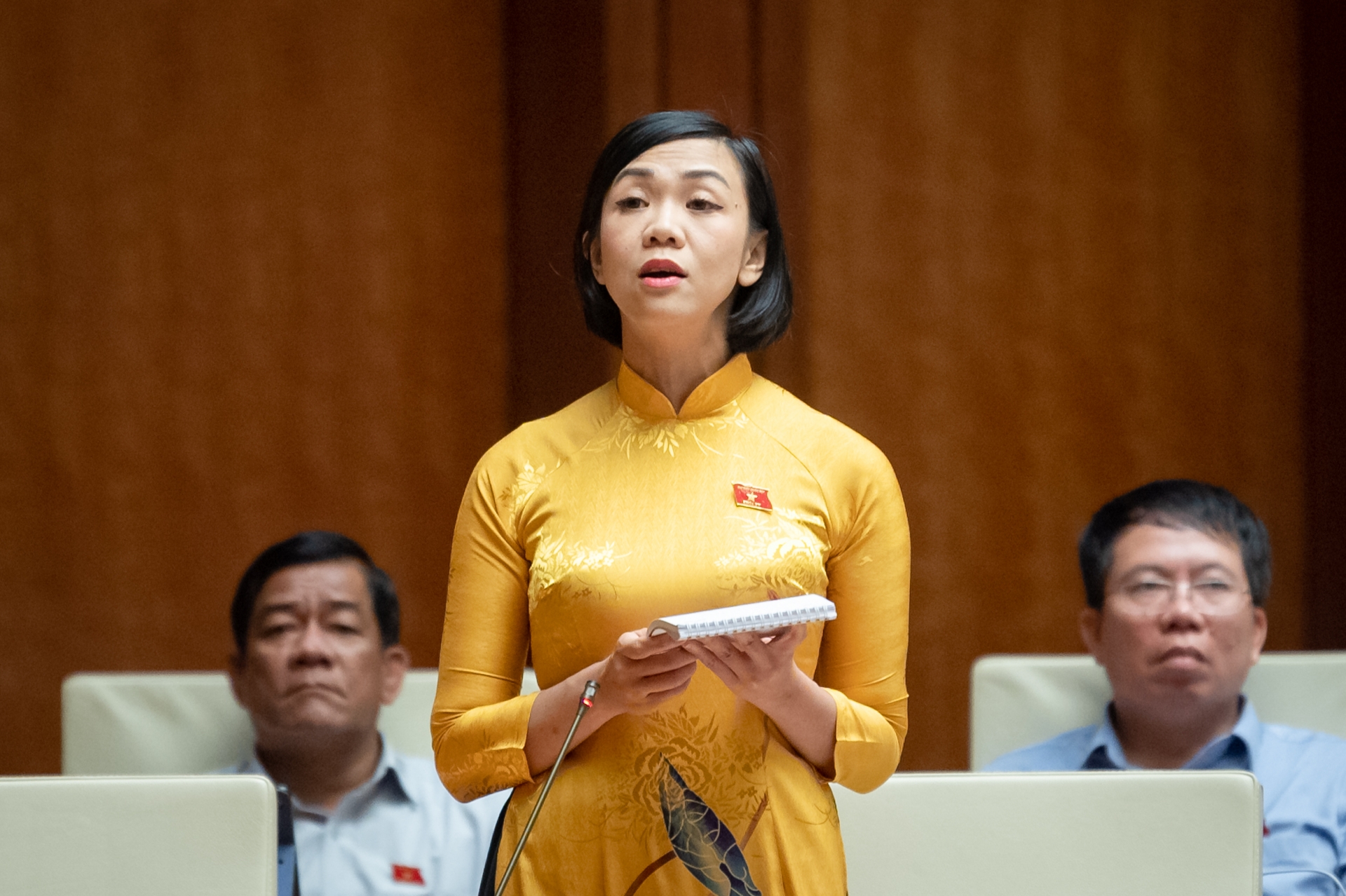 Đoàn ĐBQH tỉnh Lâm Đồng góp ý Luật Viễn thông
