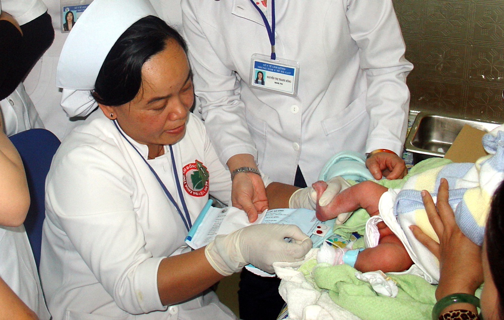 Tăng cường thực hiện công tác dân số - kế hoạch hóa gia đình