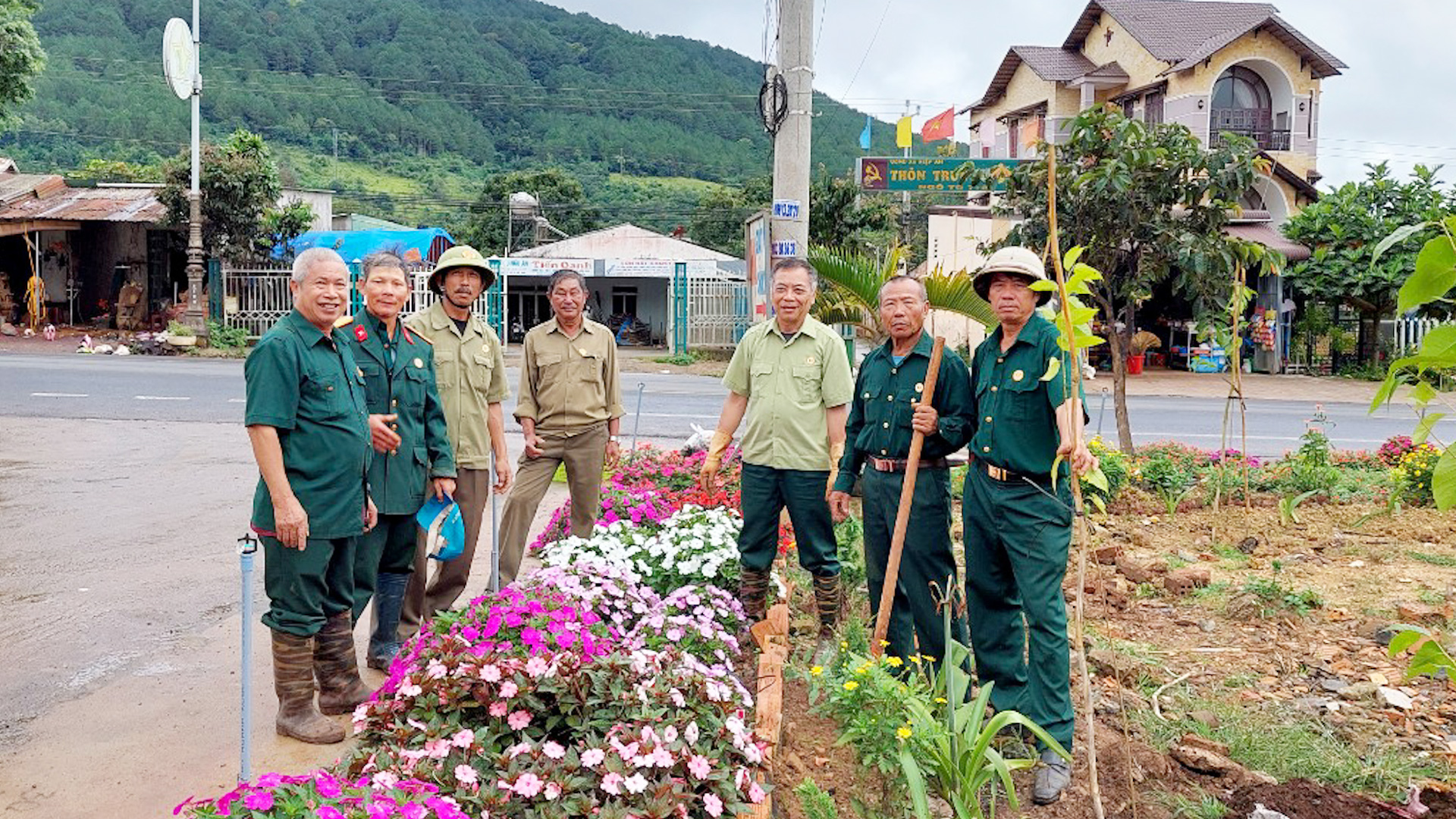 Trong sạch, vững mạnh từ Đề án 01