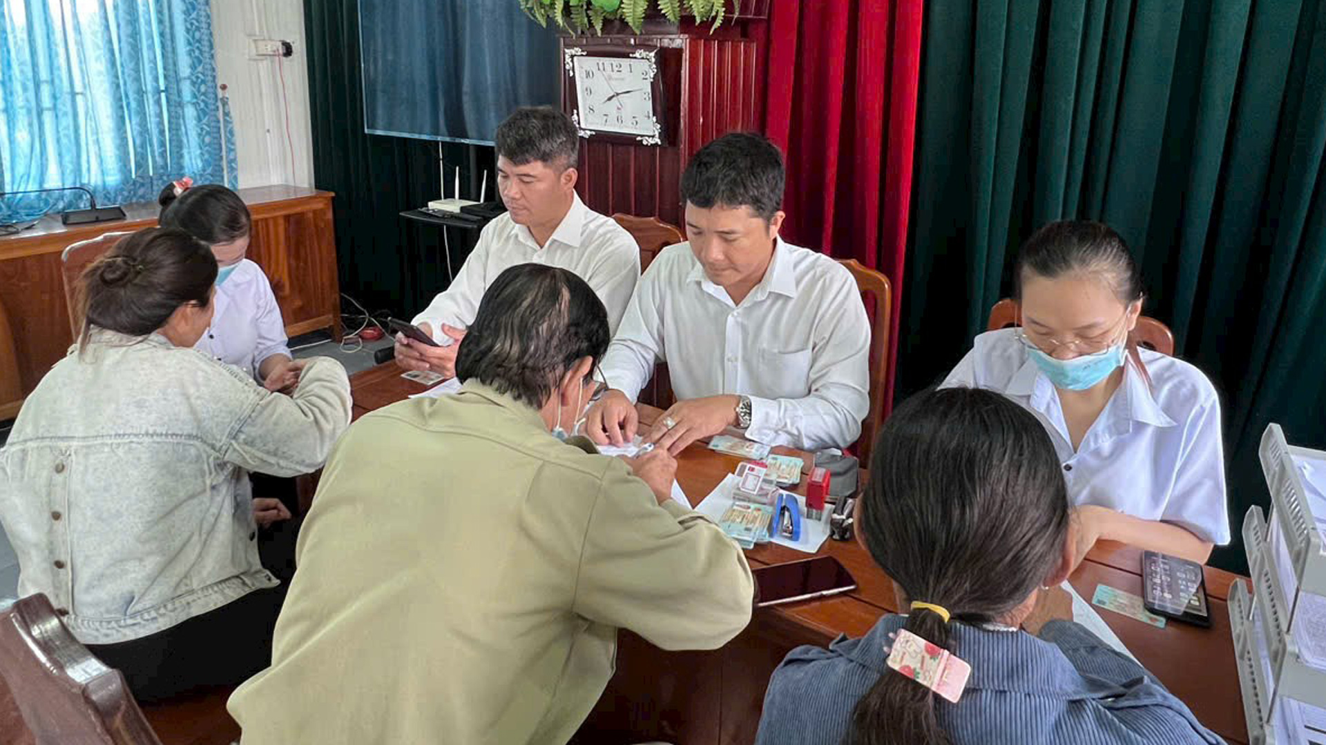 Đạ Tẻh: Nhiều hoạt động hưởng ứng Ngày Chuyển đổi số