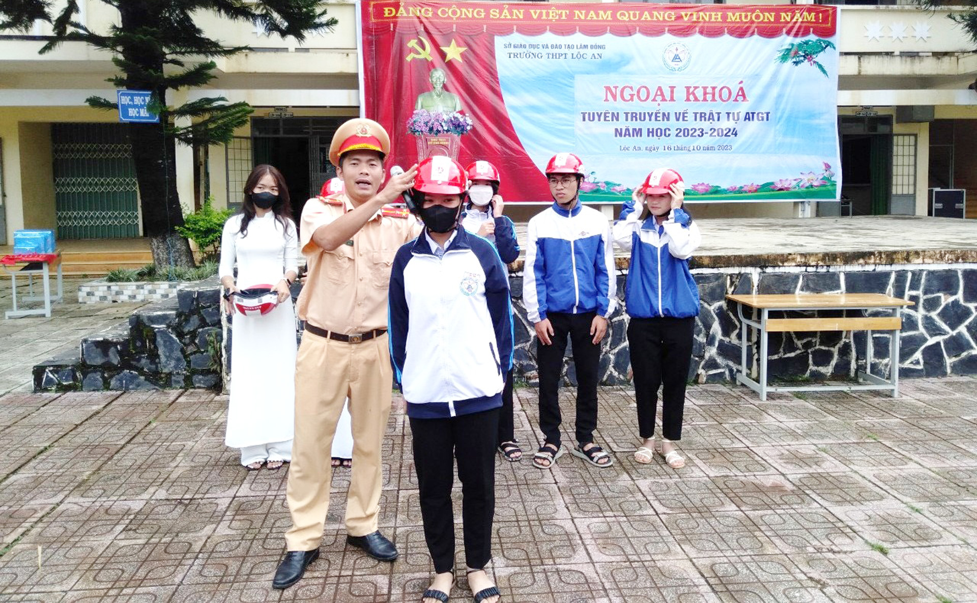 Bảo Lâm: Tập trung giáo dục, xử lý nghiêm học vi phạm an toàn giao thông
