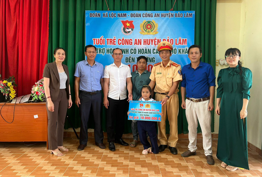 Bảo Lâm: Hỗ trợ thanh thiếu nhi có hoàn cảnh khó khăn tới trường