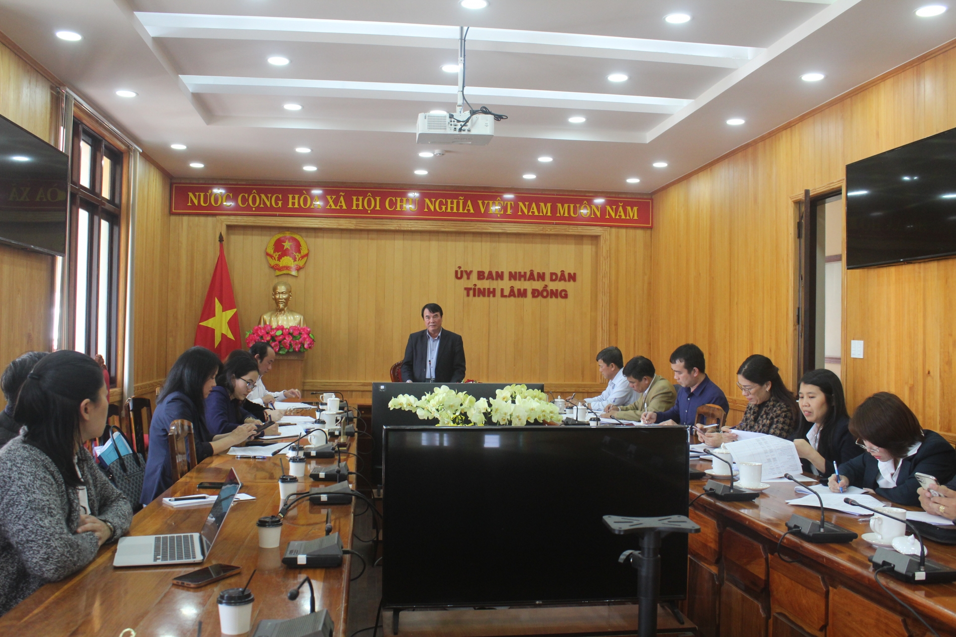 Họp bàn nội dung, kinh phí tổ chức Liên hoan Phim Việt Nam lần thứ 23 tại Đà Lạt