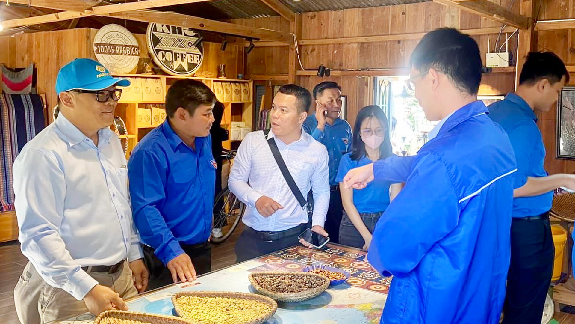 Chia sẻ kinh nghiệm về xây dựng mô hình phát triển kinh tế trong đoàn viên, thanh niên