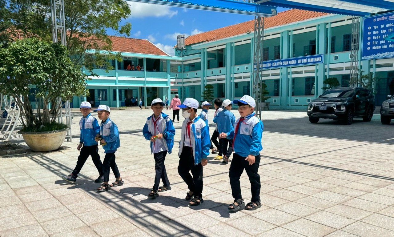 Bộ Giáo dục và Đào tạo khảo sát tình hình triển khai Nghị quyết 29 tại Đơn Dương