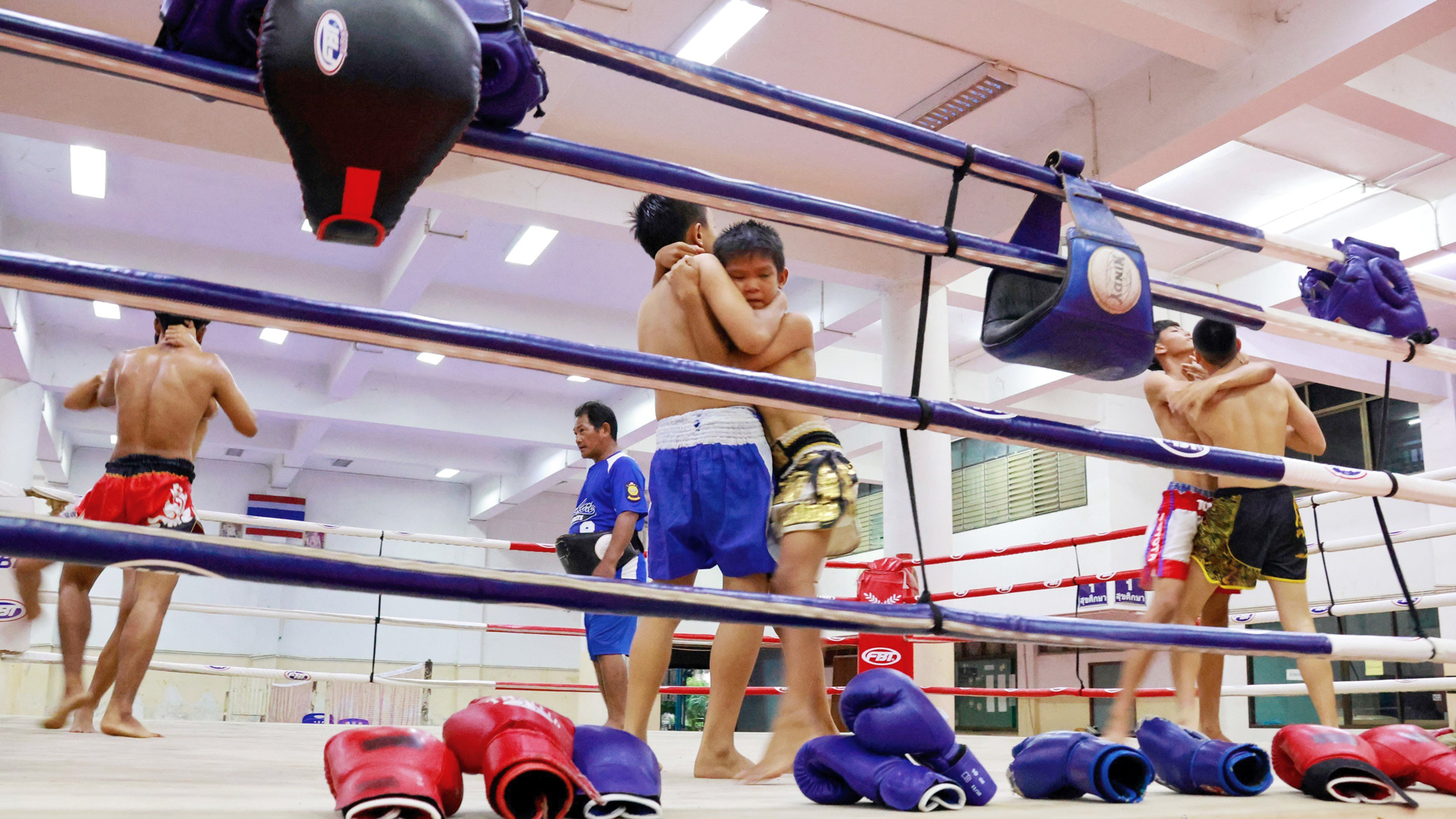 Đưa Muay vào trường học ở Thái Lan