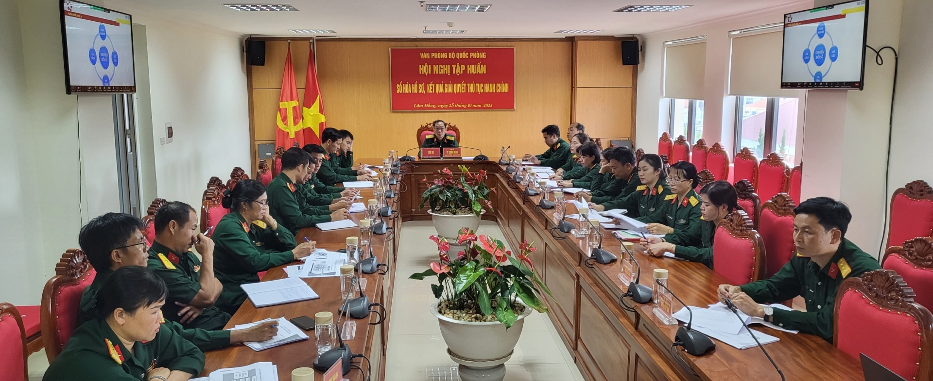 Bộ Quốc phòng tập huấn công tác số hoá hồ sơ