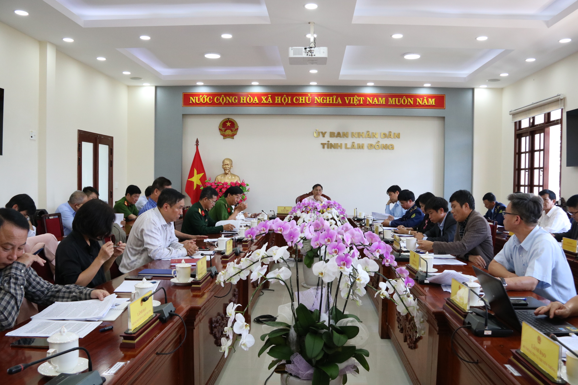 Tiếp tục tăng cường công tác chống buôn lậu, gian lận thương mại và hàng giả những tháng cuối năm
