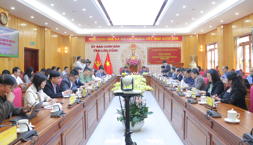 Hội nghị Giao ban báo chí tháng 10