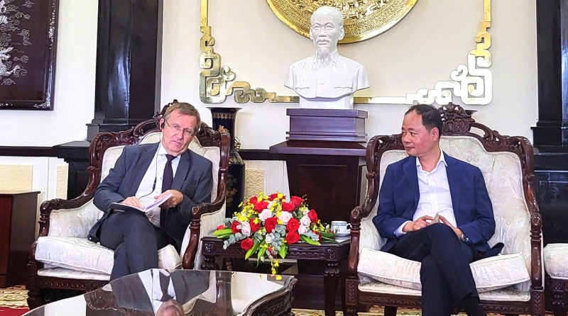 Chủ tịch UBND tỉnh Lâm Đồng Trần Hồng Thái tiếp Giám đốc Cơ quan Phát triển Pháp tại Việt Nam
