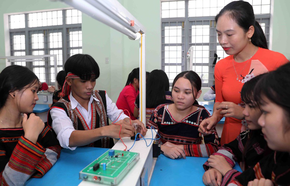 Chỉ đạo, quyết định của Chính phủ - Thủ tướng Chính phủ: Đào tạo, phát triển nguồn nhân lực phù hợp cho vùng dân tộc thiểu số và miền núi