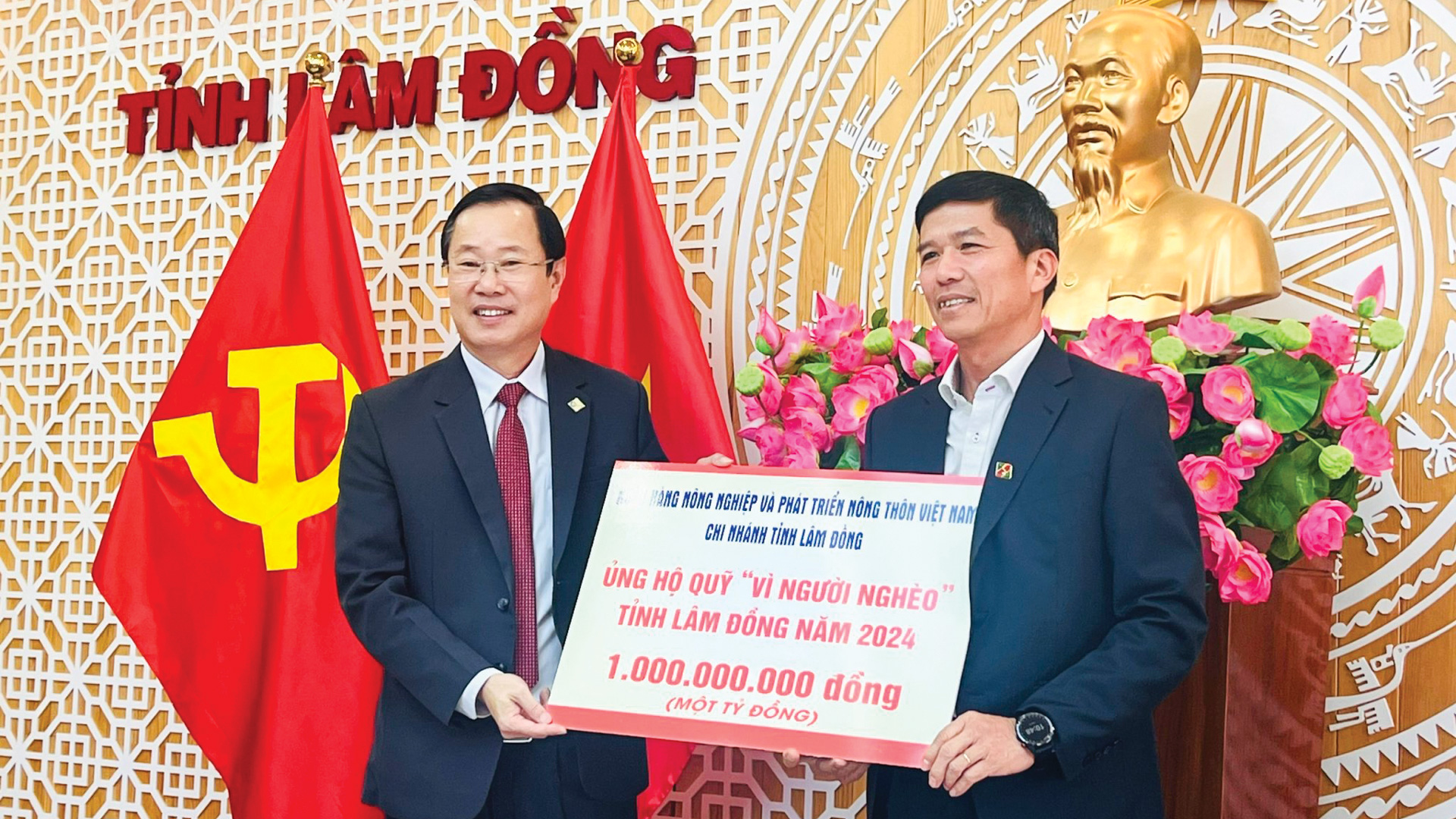 HƯỞNG ỨNG THÁNG CAO ĐIỂM “VÌ NGƯỜI NGHÈO” (17/10 - 18/11/2024): Không để ai bị bỏ lại phía sau từ “xoá nhà tạm, nhà dột nát”
