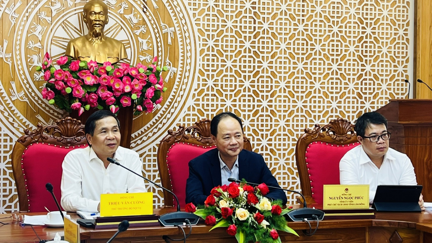 Bộ Nội vụ khảo sát, đánh giá kết quả thành lập tổ chức Đảng, đoàn thể trong doanh nghiệp tại Lâm Đồng