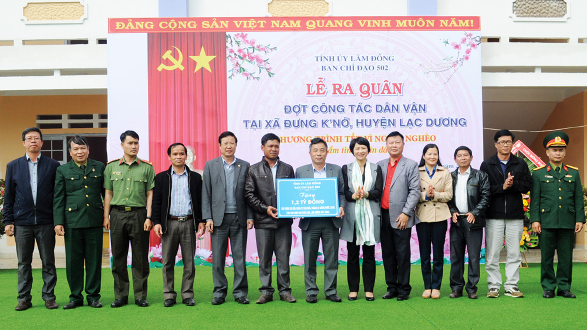 Phát huy vai trò của lực lượng vũ trang trong công tác dân vận