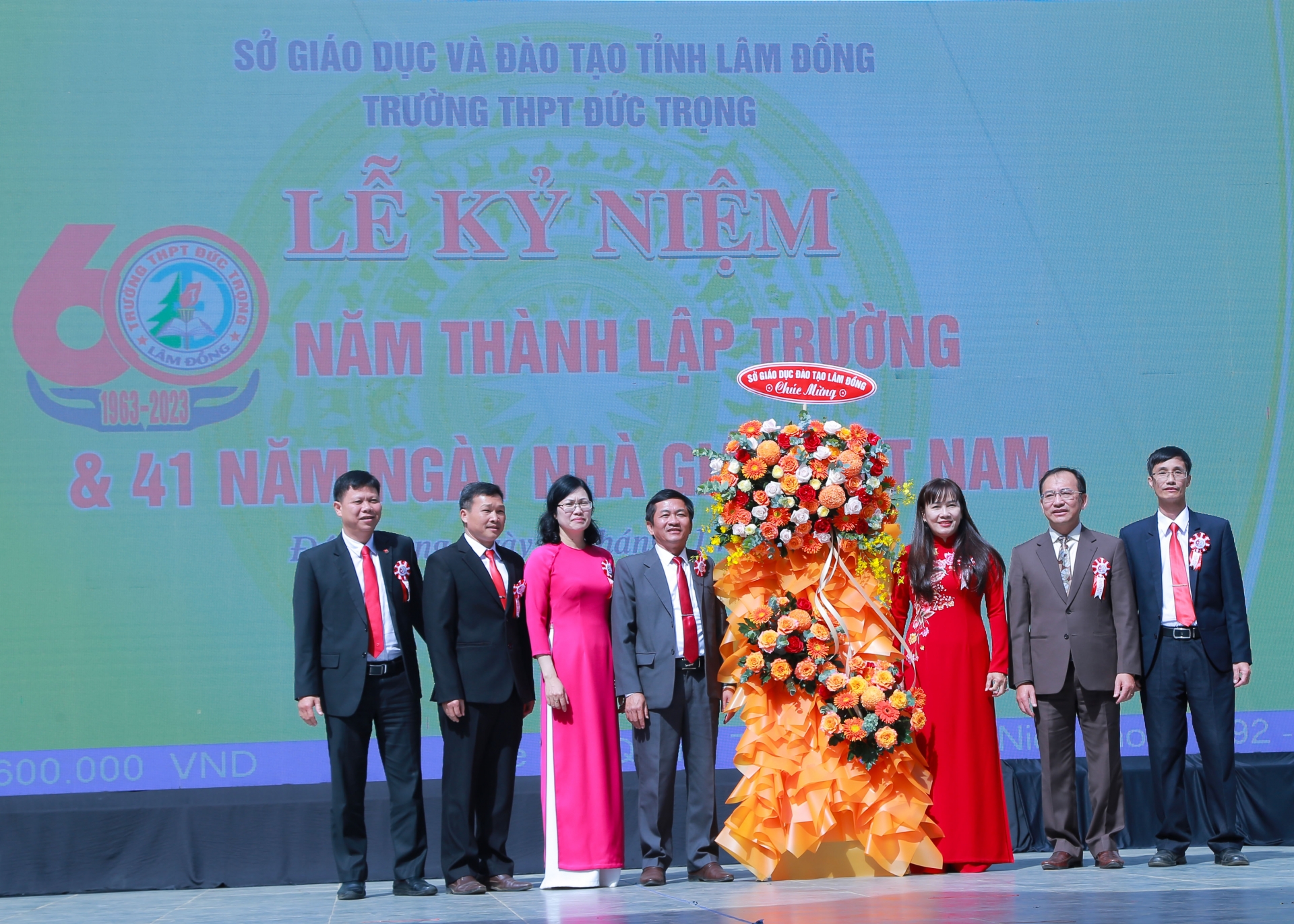 Ở ngôi trường Trung học phổ thông đầu tiên của Lâm Đồng đạt chuẩn quốc gia