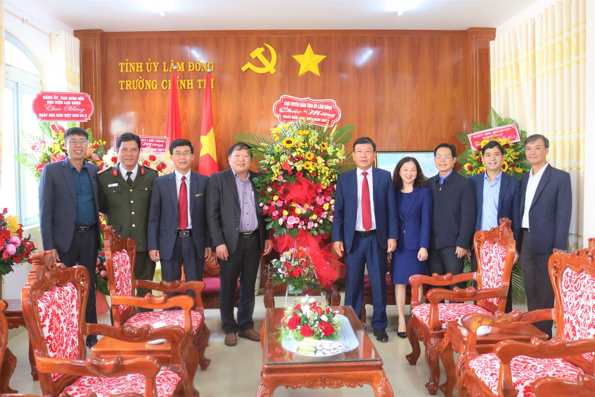 Trưởng Ban Tuyên giáo Tỉnh ủy chúc mừng Trường Chính trị nhân Ngày Nhà giáo Việt Nam 20/11