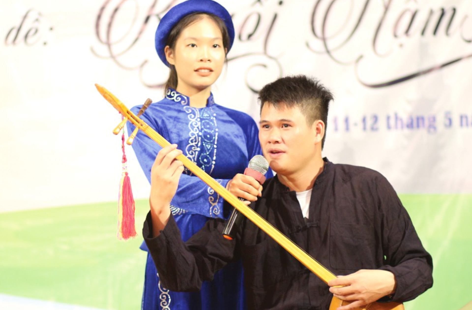 Nỗ lực giữ gìn âm điệu đàn tính, hát then