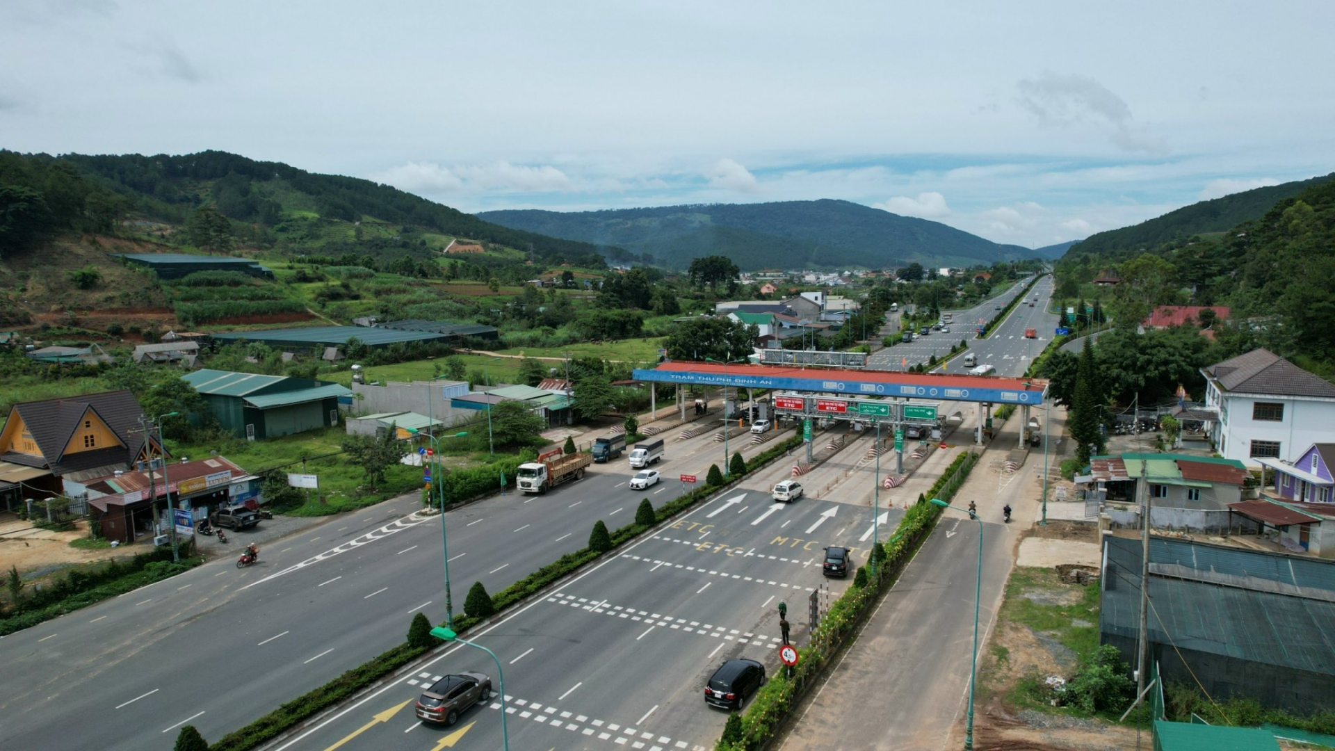 Di Linh: Rà soát được 42 vị trí bãi thải đổ đất đá dư thừa của dự án cao tốc Bảo Lộc - Liên Khương