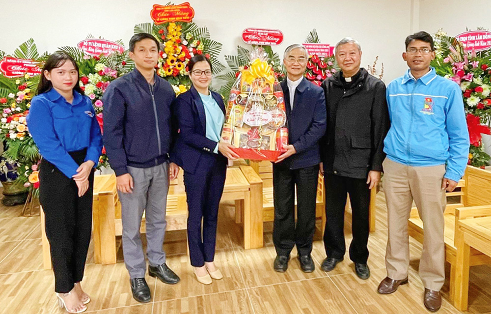 Phát huy nguồn lực tôn giáo và đấu tranh phản bác các luận điệu sai trái, thù địch (Kỳ 1)