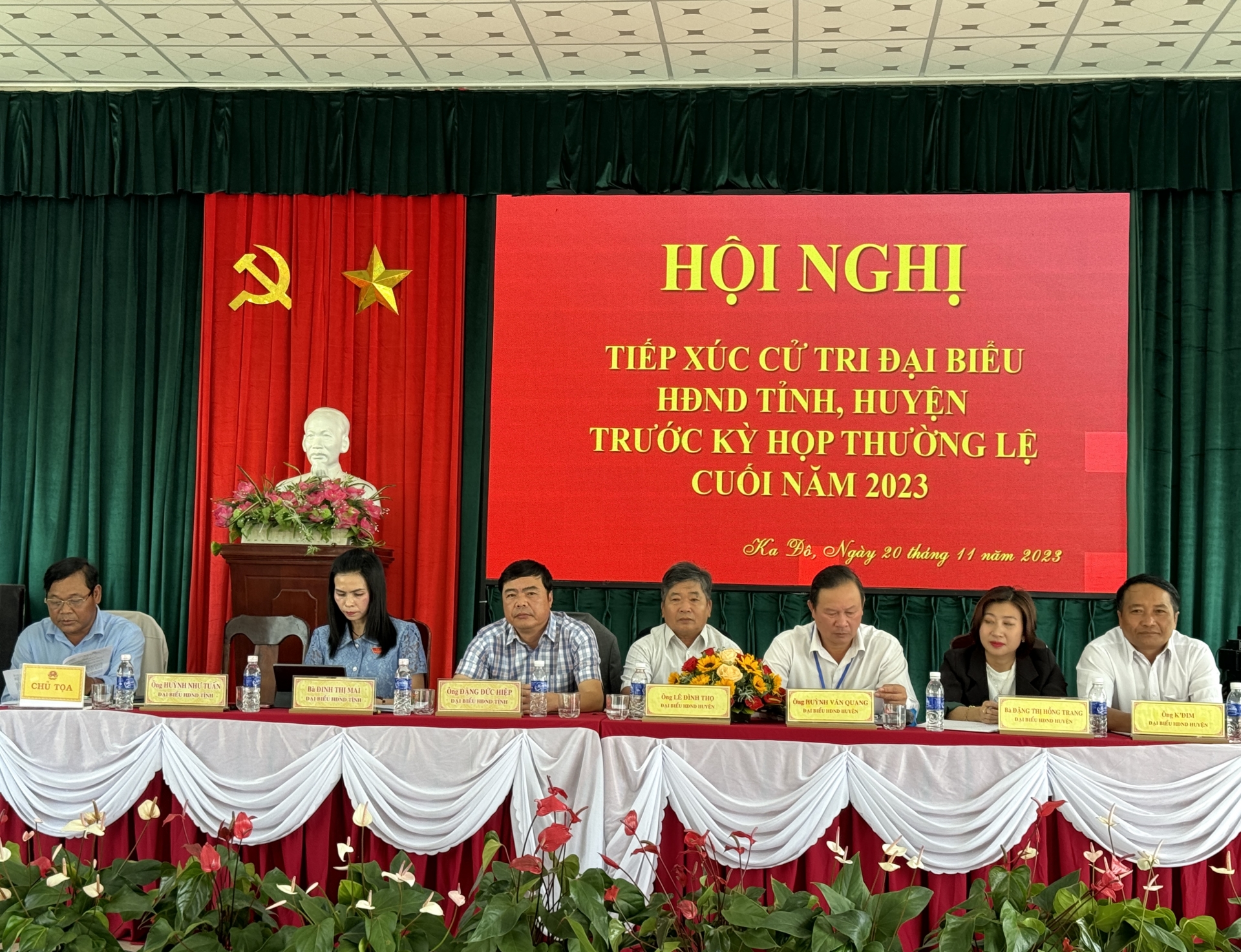 Đơn Dương: Tiếp xúc cử tri với đại biểu HĐND tỉnh và HĐND huyện
