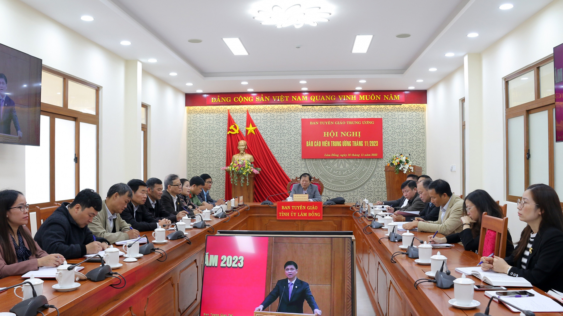Hội nghị Báo cáo viên Trung ương tháng 11/2023