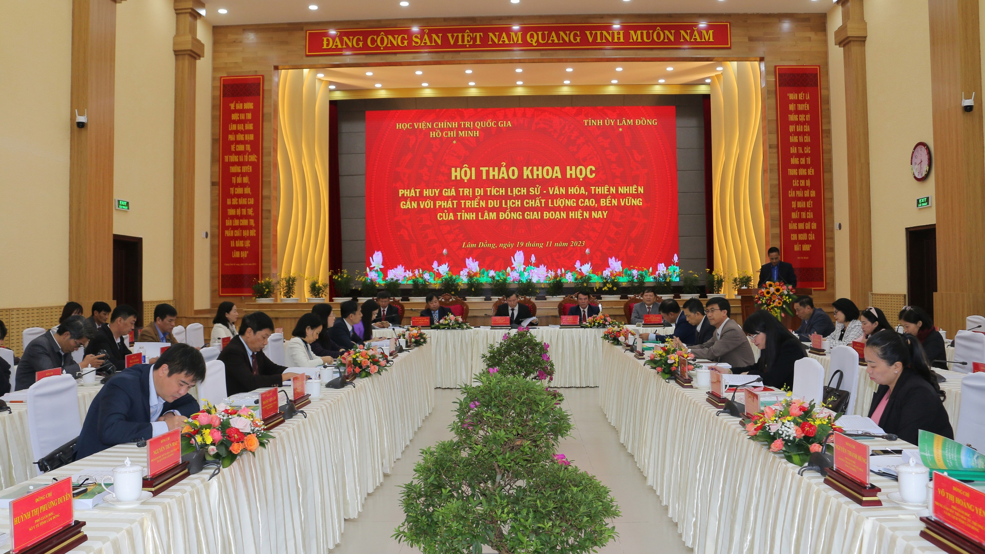 Phát huy giá trị di tích lịch sử - văn hóa, thiên nhiên gắn với phát triển du lịch chất lượng cao, bền vững của tỉnh Lâm Đồng