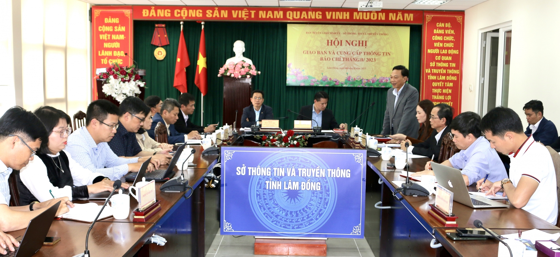 Hội nghị giao ban báo chí tháng 11 năm 2023