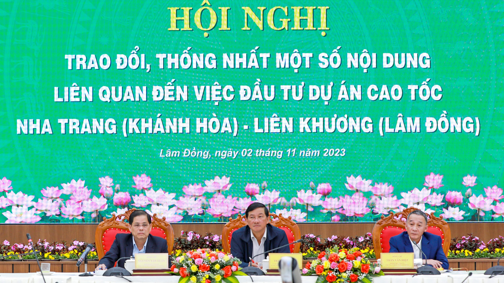 Trao đổi, thống nhất một số nội dung liên quan đến việc đầu tư dự án cao tốc Nha Trang - Liên Khương