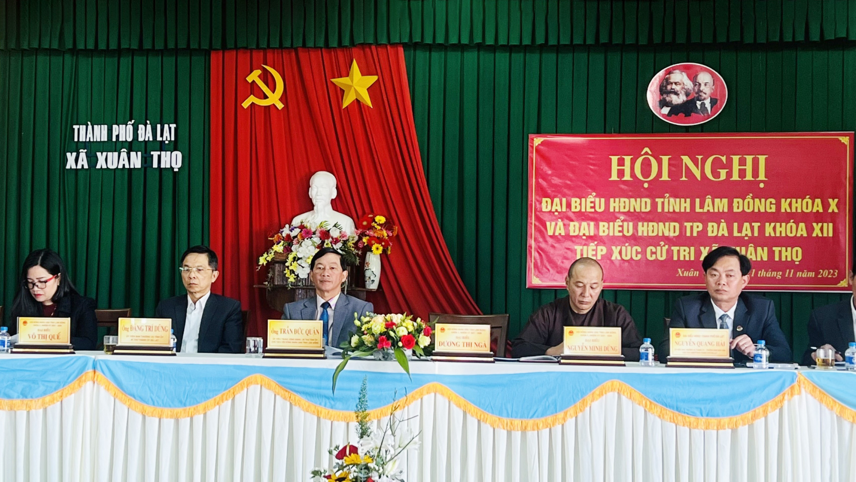 Bí thư Tỉnh ủy, Chủ tịch HĐND tỉnh Lâm Đồng Trần Đức Quận tiếp xúc cử tri xã Xuân Thọ