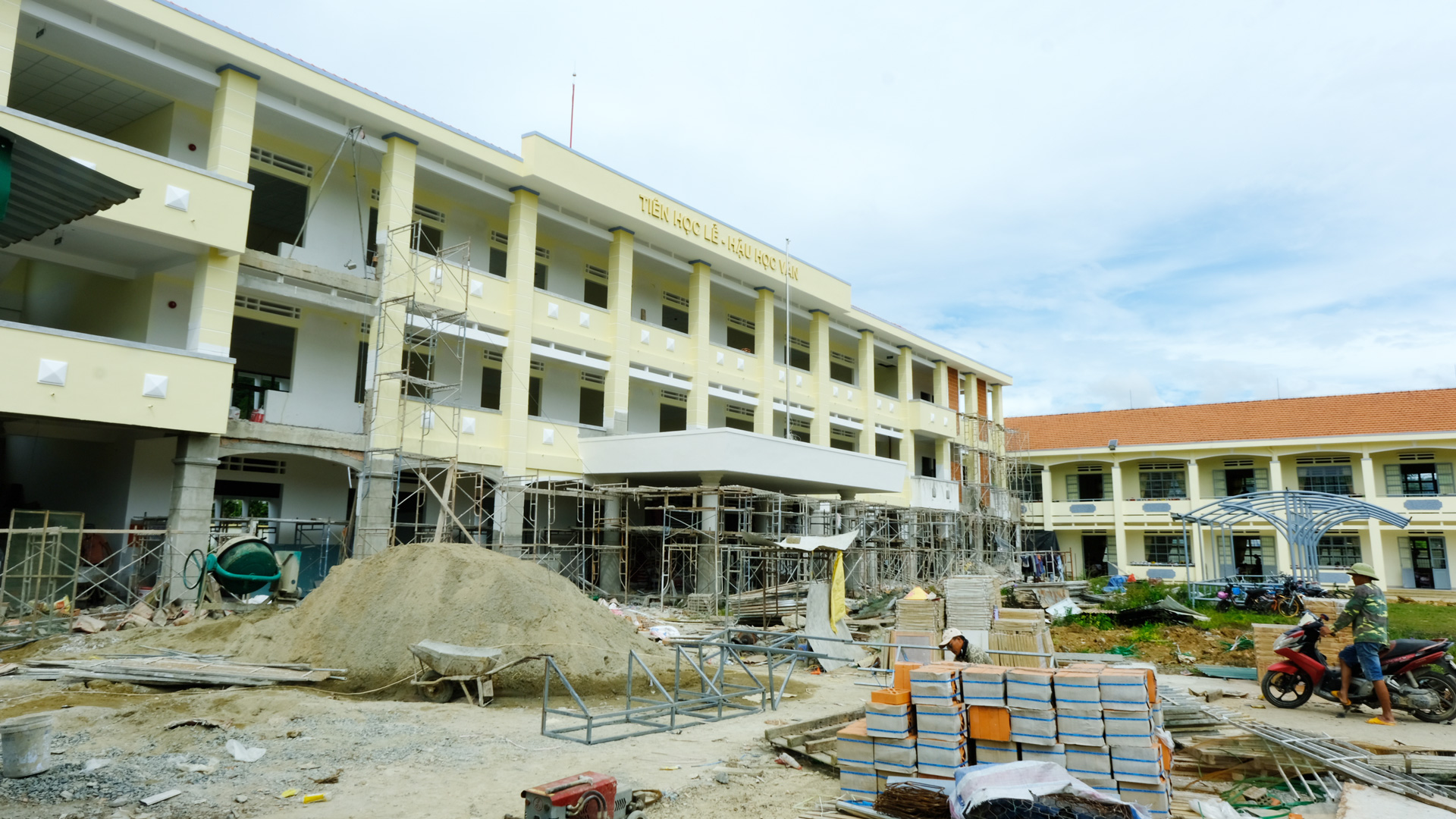 Ðức Trọng: Đẩy nhanh thi công các công trình, tăng giải ngân vốn đầu tư công