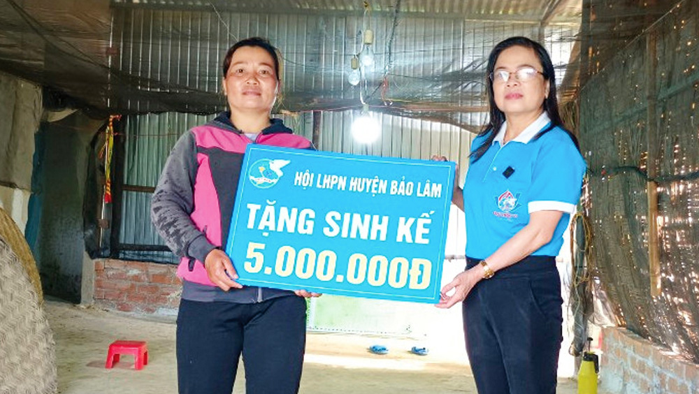 Điểm tựa vững chắc cho chị em phụ nữ