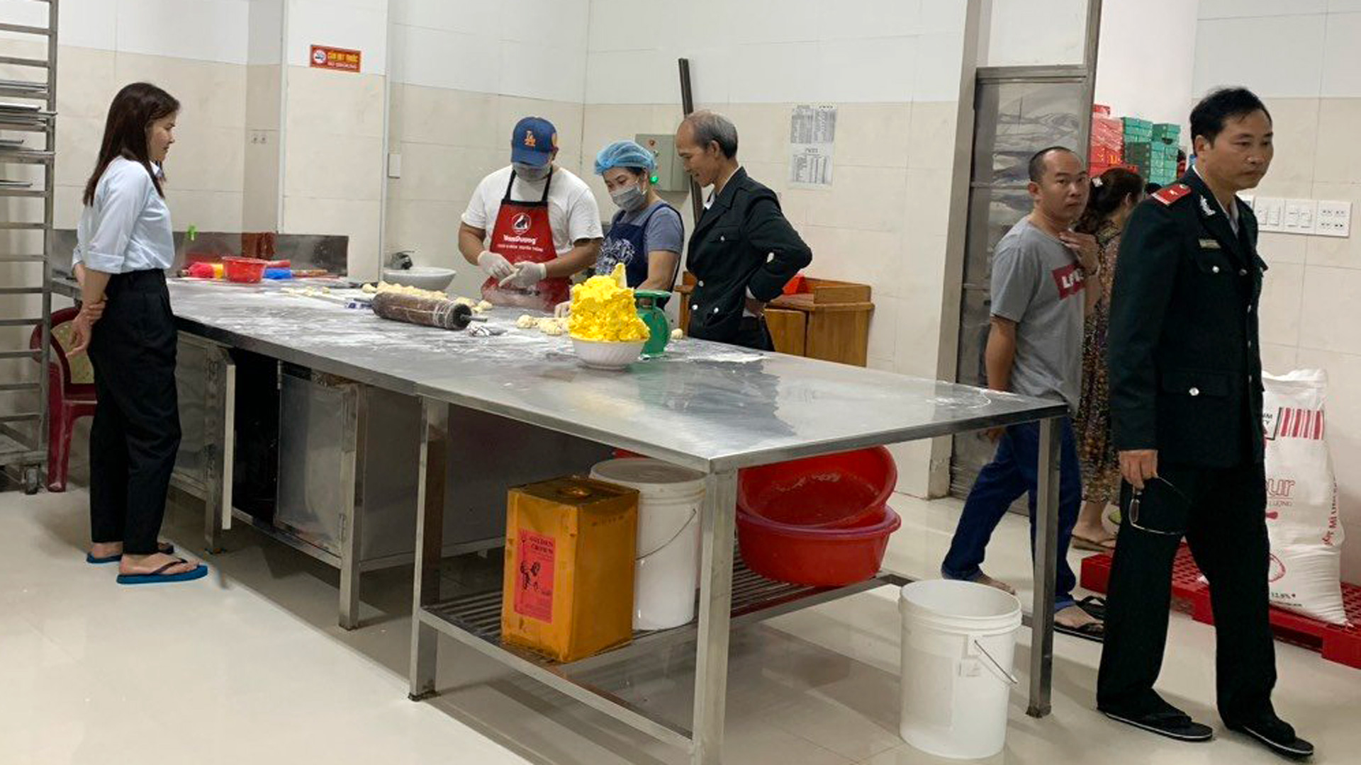 Ðức Trọng: Đẩy mạnh đấu tranh phòng ngừa gian lận thương mại và hàng giả