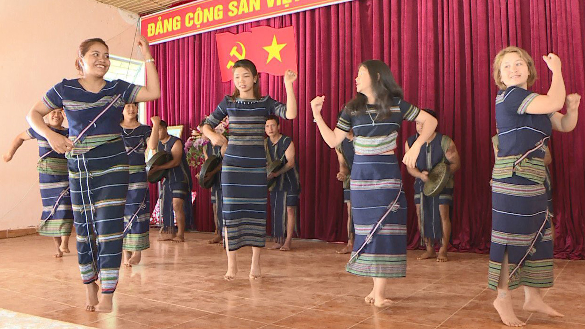 20 năm ngày hội ý Đảng - lòng dân (Bài 2)
