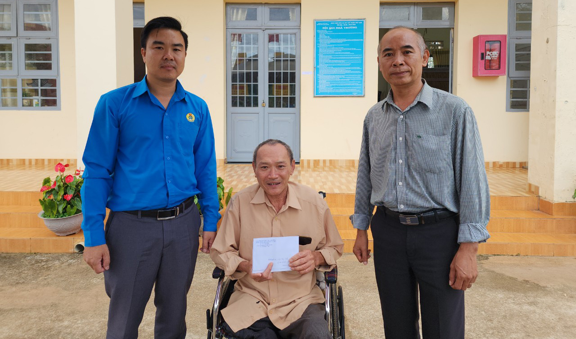 Hỗ trợ đoàn viên lao động bị bệnh hiểm nghèo