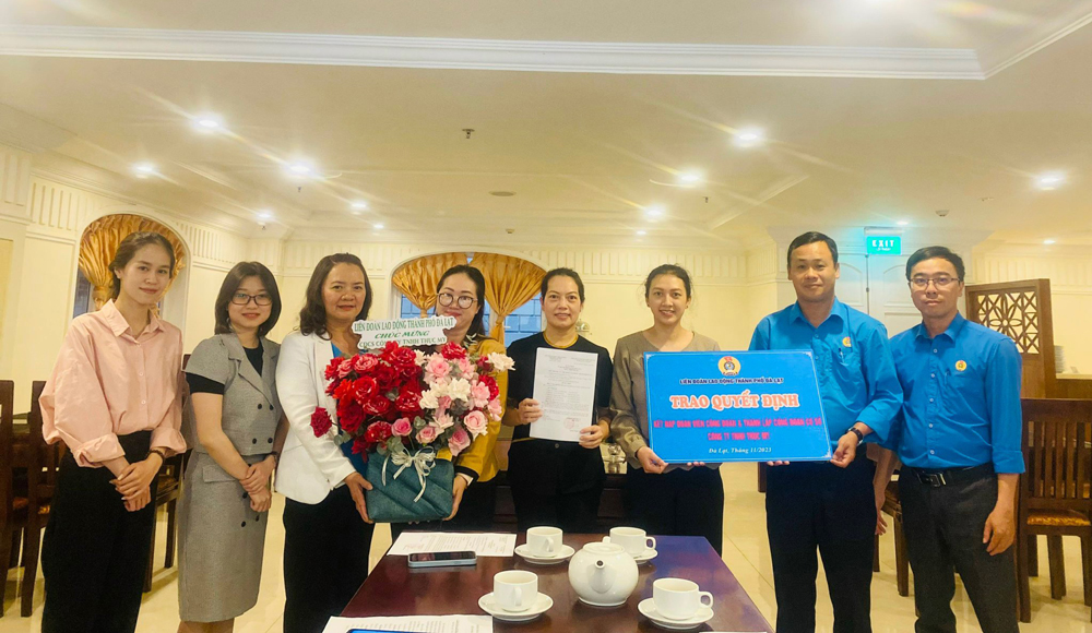 Thành lập mới 3 Công đoàn cơ sở doanh nghiệp