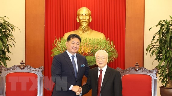 Tổng Bí thư Nguyễn Phú Trọng tiếp Tổng thống Mông Cổ