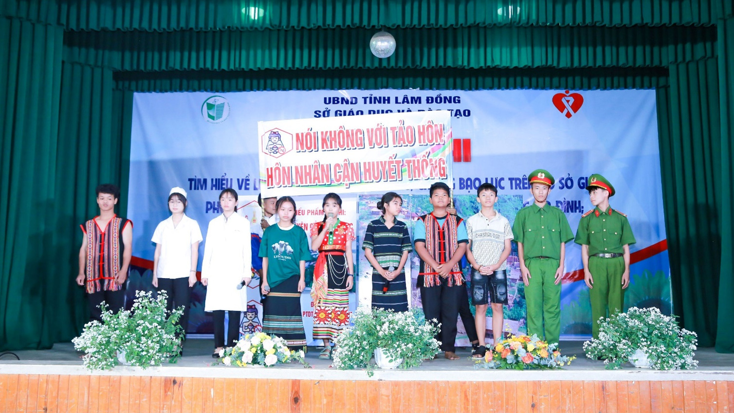 Giáo dục giảm thiểu tảo hôn và hôn nhân cận huyết thống trong học sinh người dân tộc thiểu số