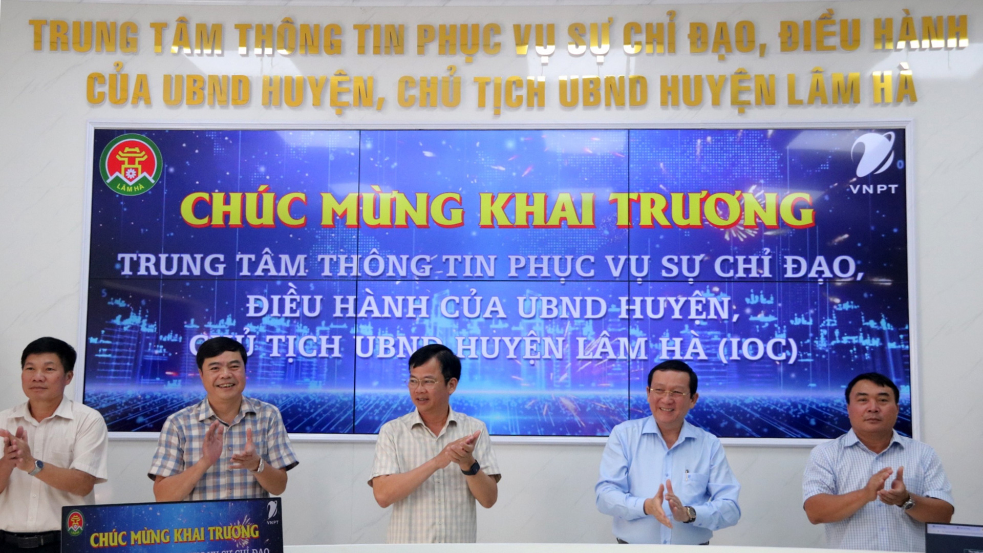 Khai trương Trung tâm Điều hành thông minh - IOC huyện Lâm Hà