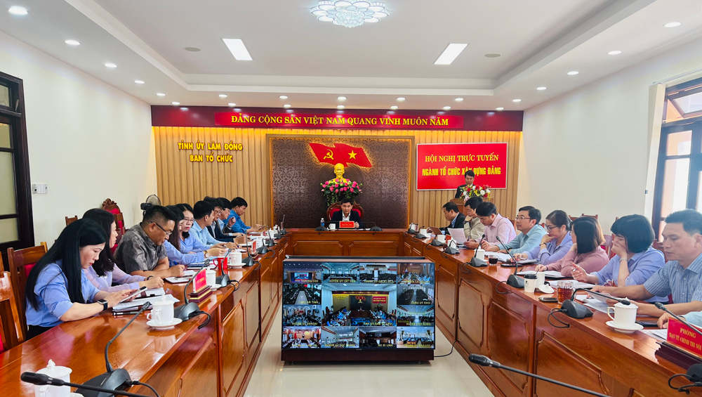 Nhiều điểm mới trong kiểm điểm, đánh giá, xếp loại chất lượng hằng năm đối với tập thể, cá nhân trong hệ thống chính trị
