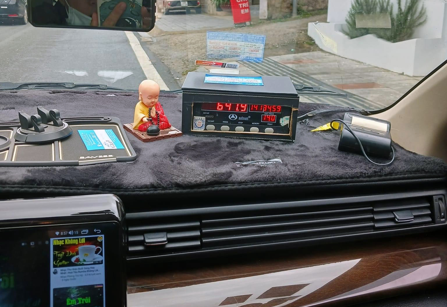 Một hãng taxi bị phạt 22 triệu đồng vì tài xế thu tiền cao hơn giá niêm yết