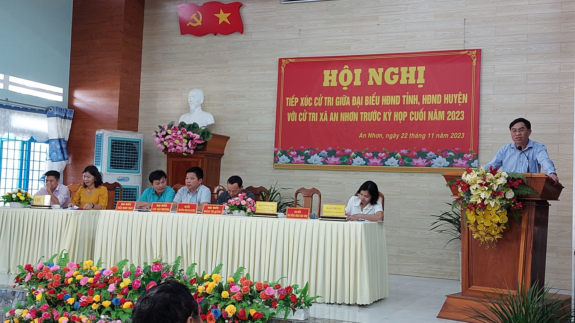 Đại biểu HĐND tỉnh Lâm Đồng và huyện Đạ Tẻh tiếp xúc cử tri trước kỳ họp thường lệ cuối năm