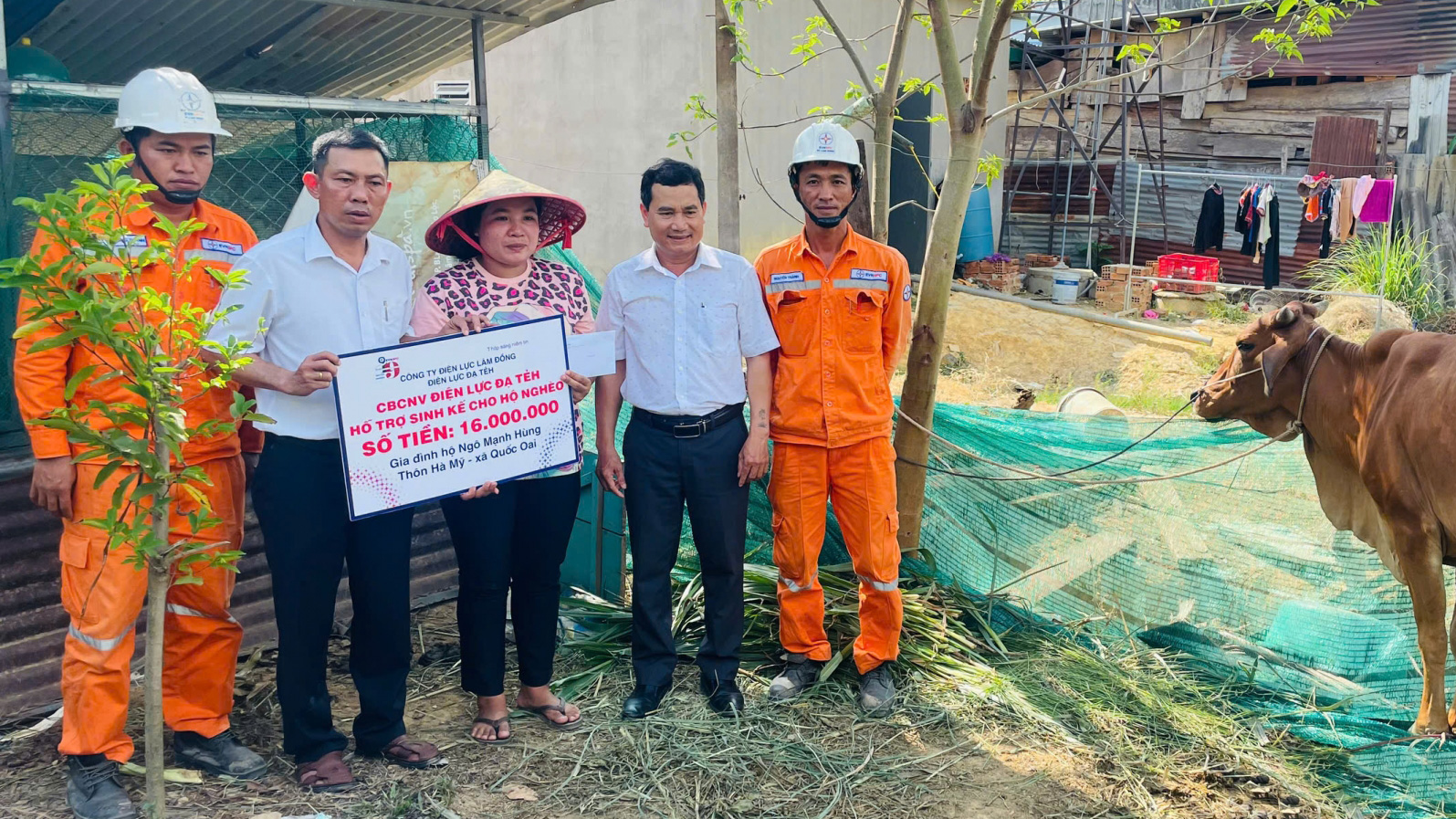 Điện lực Đạ Tẻh hỗ trợ cải thiện sinh kế cho hộ dân khó khăn