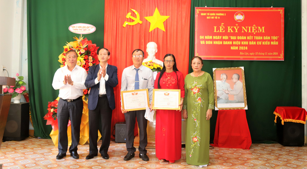Trưởng Ban Tổ chức Tỉnh ủy Lâm Đồng Nguyễn Trọng Ánh Đông dự Ngày hội Đại đoàn kết tại TP Bảo Lộc